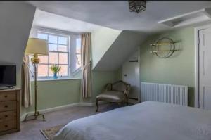 Hope Cottage by the sea