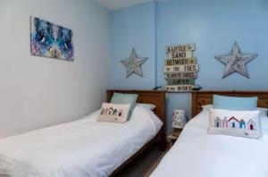 Hope Cottage by the sea