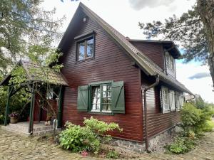 Dom Zielarki na Kaszubach - widok na jezioro, sauna, balia