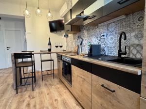 Cute apartment in Rijeka near beach with parking