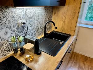 Cute apartment in Rijeka near beach with parking