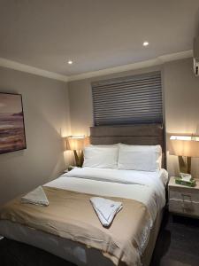 3 Bedrooms Apartment with security 24 hours & concierge