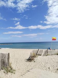 Grand T2 cosy classé 3 étoiles proche des plages