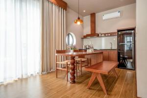 JULIEs HOUSE - A LUXURY APARTMENT IN HUE