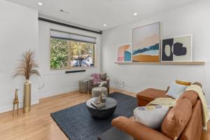 Luxury Downtown Townhome - 120 Theater & Patio