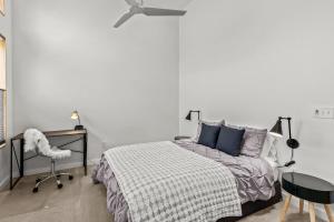 Luxury Downtown Townhome - 120 Theater & Patio