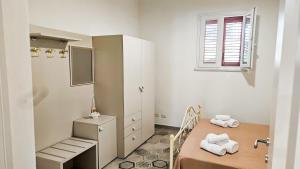 Jasmine House Ustica heart