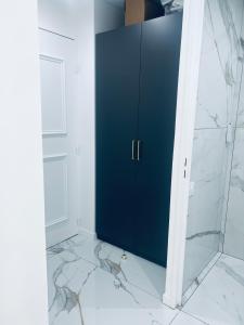 XXL comfort terrace king bed & garage