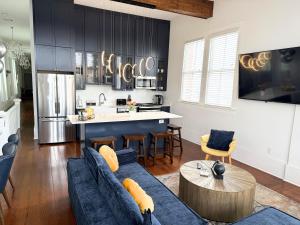 Luxury Spacious Home - 3 Block Walk to French Quarter