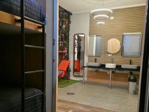 Sabina aeropuerto hostel