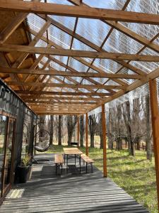 Cabaña entre alamos