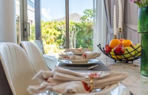 Botanica 4 BR Villa Layan Beach