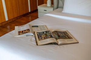 Botanica 4 BR Villa Layan Beach