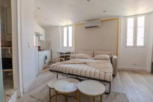 Renovated 1 bedroom - AC - City Center