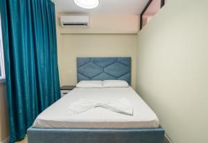 Misty Blue Apartment - Near Artificial Lake of Tirana