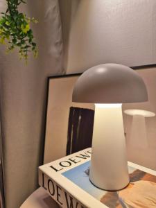 6 minutes from Dongmyo Station in Jongno, Seoul Naksan Park Bukchon Hanok Village Gyeongbokgung Palace