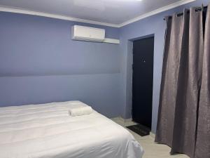 52 Weston Holiday Studios