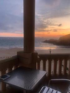 One Bedroom Flat with Large Balcony overlooking the sea in an Art Deco building