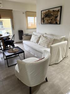 Apartment 5 between 44 and 45