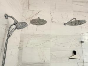 Luxury Spacious Home - 3 Block Walk to French Quarter