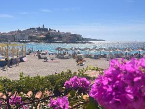 Primosten Resort Sunhill Deluxe Apartment Laura