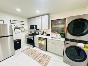 Urban Oasis I Stylish Getaway to NYC with Parking