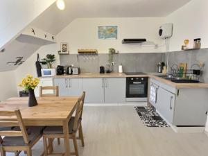 LES OISEAUX - WIFI Fibre - PARKING - PROCHE RER D