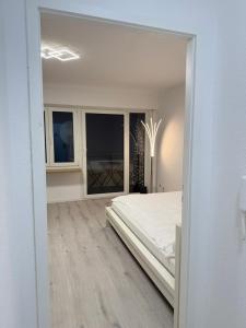 Modernes Apartment nahe Arena & Mercedes Museum