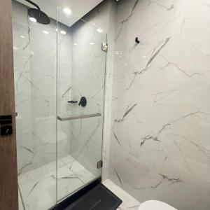 SKY LUXIA EQUIPETROL - 5 ESTRELLAS - ROWE SUITEs