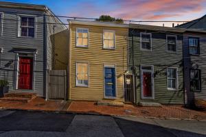 Historic Downtown Annapolis w Rooftop Deck