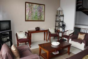 California Home at Marcon Suites