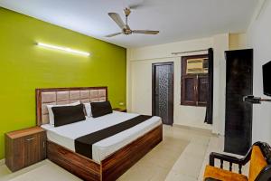 Hotel O HOTEL CROWN 15