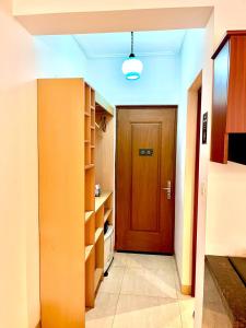 Luxury Pool Side Studio With Private Balcony