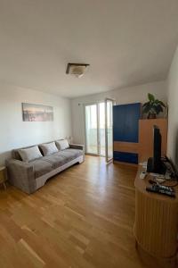 Apartments with parking space Split - 24898