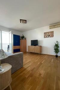 Apartments with parking space Split - 24898