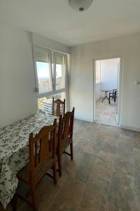 Apartments with parking space Split - 24898