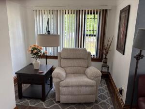 Nice 1 BR Apt, WIFI & Office, Near State Fair