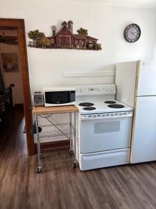 Nice 1 BR Apt, WIFI & Office, Near State Fair