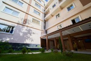 Merak Pyramids Hotel