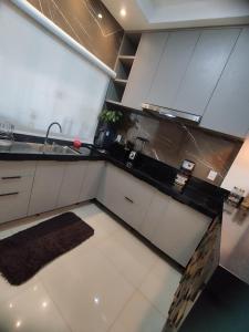 Casa 3 quartos com piscina próx ao Shopping