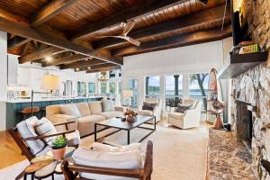 Lakefront LUXE | Pool, Spa, Jet Ski at Happy Place