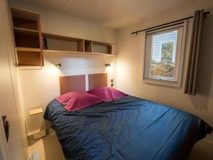 Mobil-home de 26m² avec terrasse pour 4 personnes - API-1-52-556