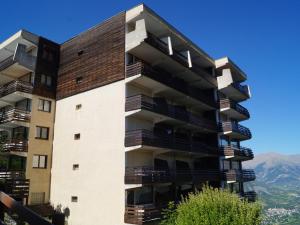 Studio avec balcon proche des pistes, animaux admis - FR-1-165A-204