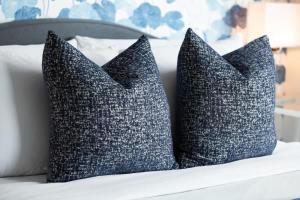 Chic Fort York Studio Cozy Retreat in Downtown