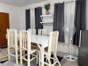 2BR spacious 600mbps 4 minutes walk to the beach