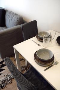 Laguna 1BR Apt Rooftop Pool Gym 1313