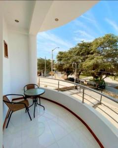 Deluxe Hotel Talara! cerca aeropuerto, plaza vea, plaza de armas, centros de negocios y turismo