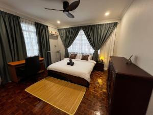 Destiny Guesthouse Kuching Near Airport 4pm checkout
