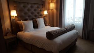 Hotels Hotel Saint Cyr Etoile : photos des chambres