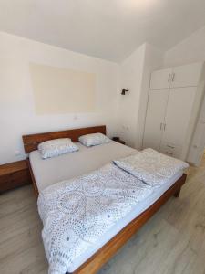 Apartma Mija - L